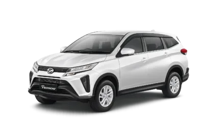 Daihatsu Terios putih tampak serong depan dan samping untuk layanan sewa mobil Jakarta dengan driver profesional
