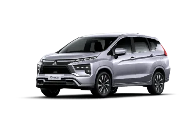 Mitsubishi Xpander putih untuk layanan sewa mobil Jakarta dengan driver profesional dari Ria Rent Car